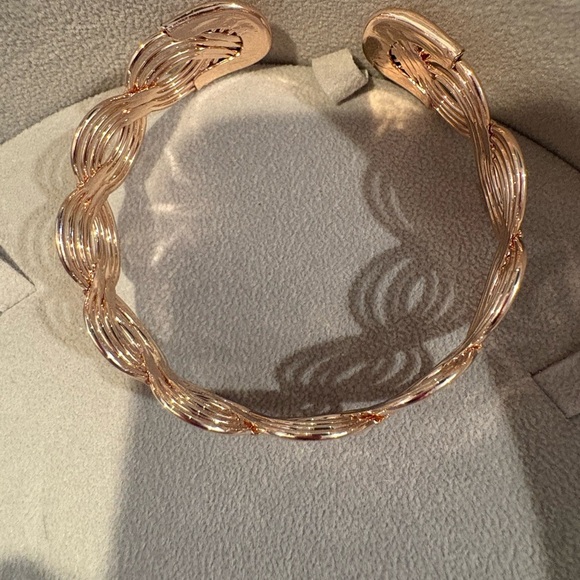 Plunder Bracelet - Picture 2 of 2